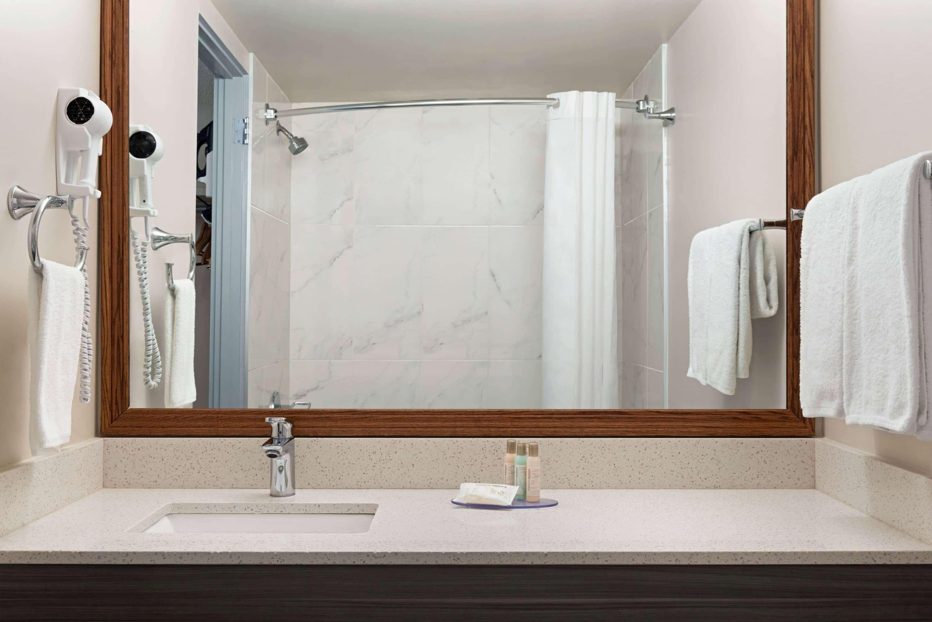 Travelodge By Wyndham South Hotel Calgary