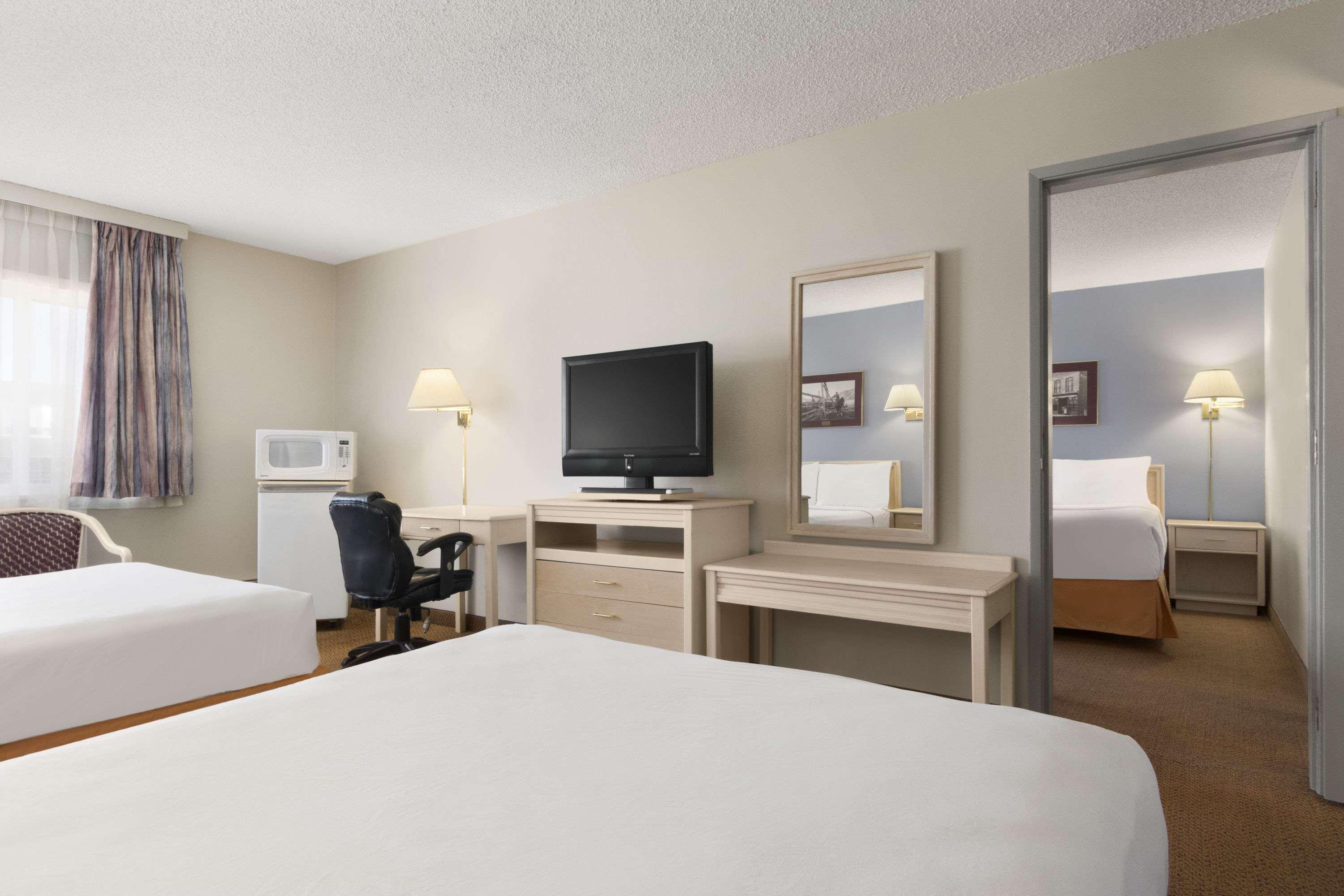 Travelodge By Wyndham South Calgary