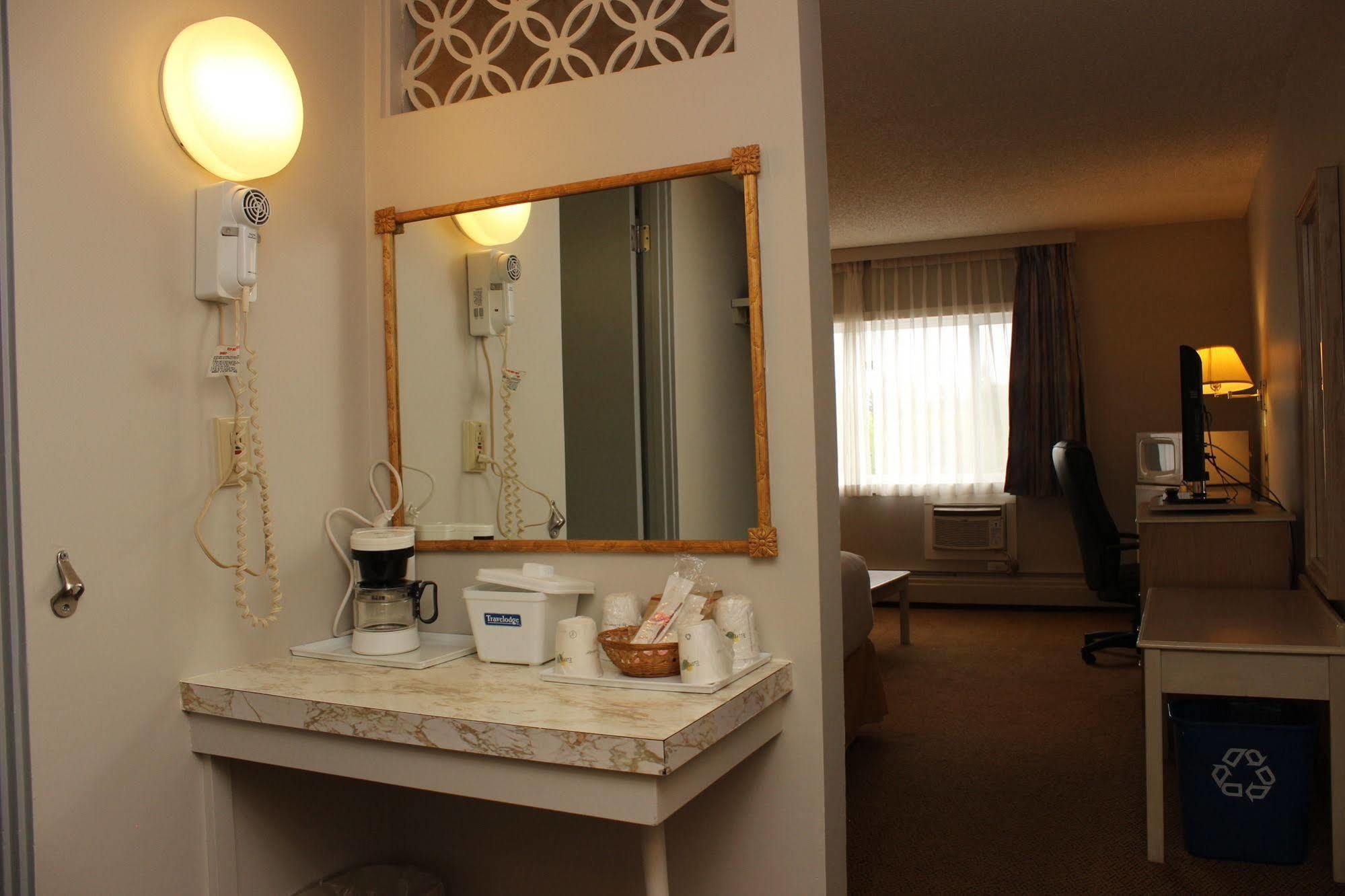 Travelodge By Wyndham South Hotel